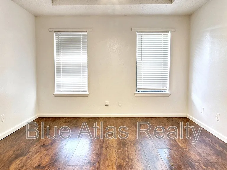 916 Hilltop Dr #B — Photo 10