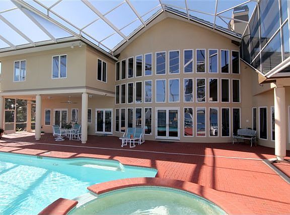 4th image of 3513 Shoreline Cir