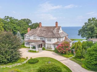 1 Sydney Rd, Halesite, NY 11743