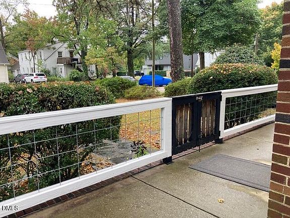 4th image of 2408 Stafford Ave