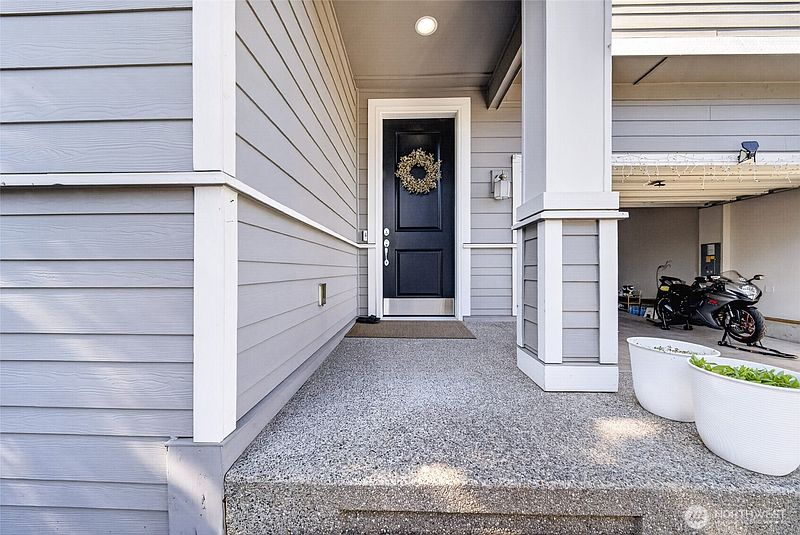 3rd image of 37217 29th Avenue S