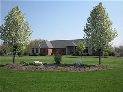 1st image of 352 Skyland Dr