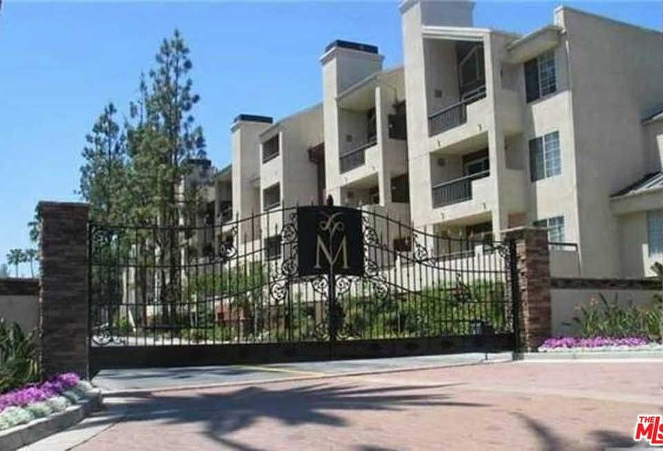1st image of 5500 Owensmouth Ave APT 232