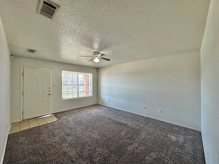 5302 Lauren Lea Dr — Photo 5