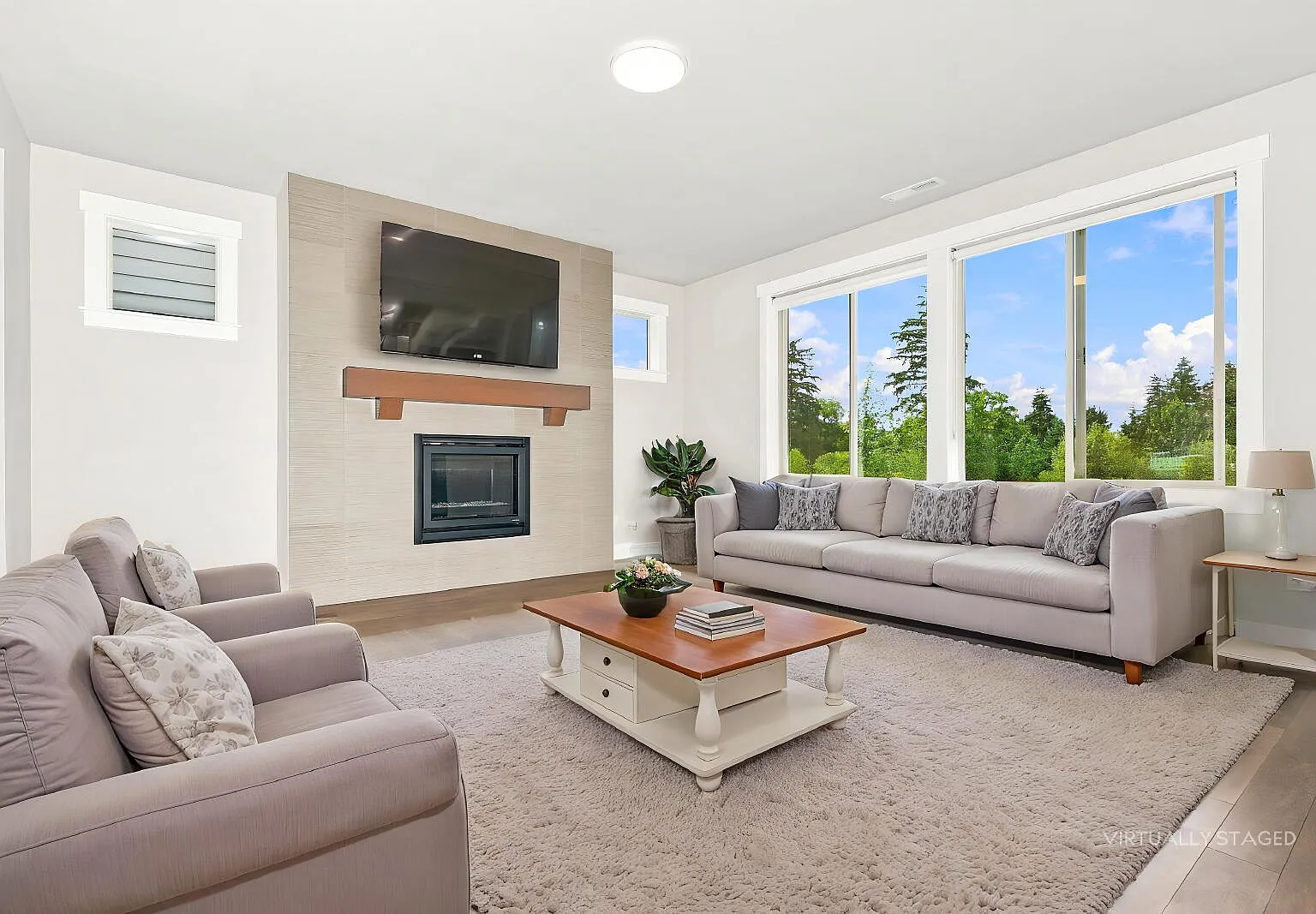 Spacious 4-Bedroom Townhome in Lake Stickney Lynnwood- Available NOW for RENT — Photo 2