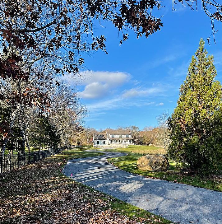 1st image of 1055 Bridgehampton Sag Harbor Tpke