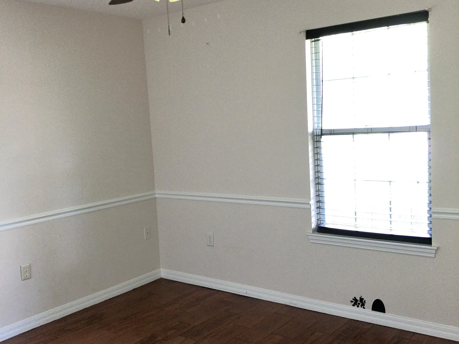 3 bed, 1442 sqft, $2,350 — Photo 3
