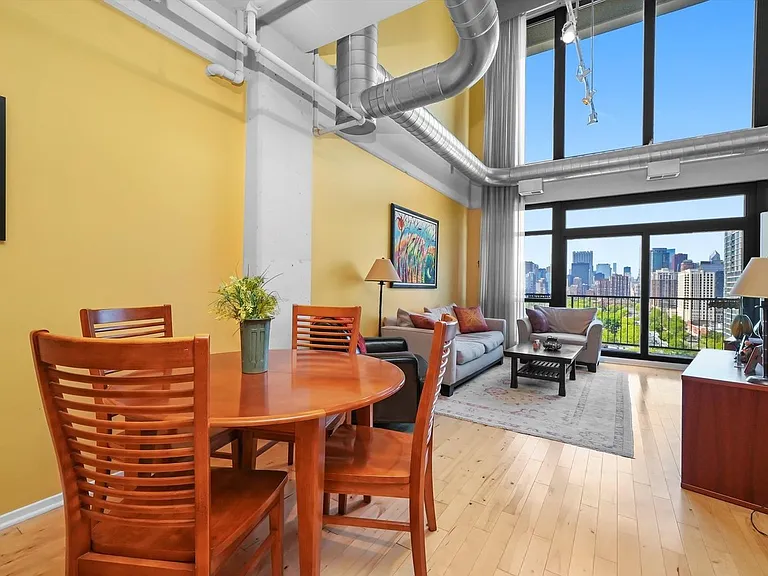 1530 S State St #1009 — Photo 8