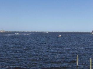 3218 Windsor Ave, Toms River, NJ 08753