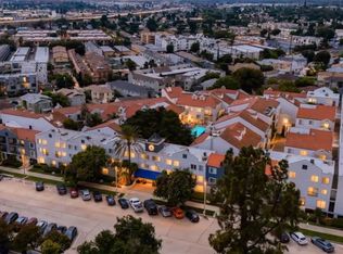 Town Center, Burbank, CA 91504