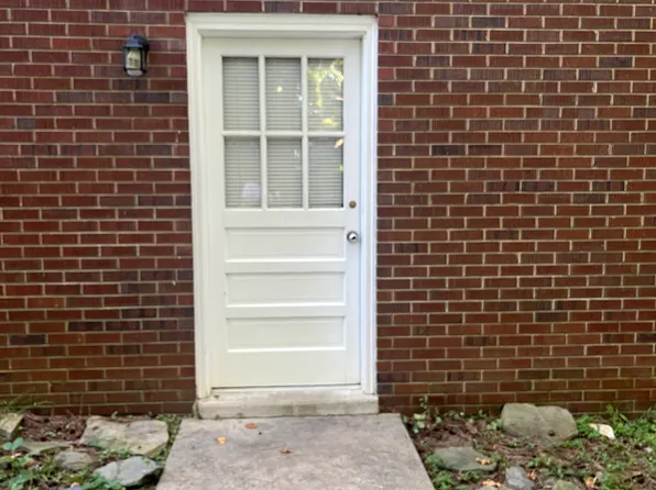 4718 Dairyland Rd, Hillsborough, NC 27278