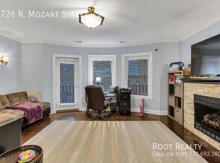 5726 N Mozart St APT 2B, Chicago, IL 60659