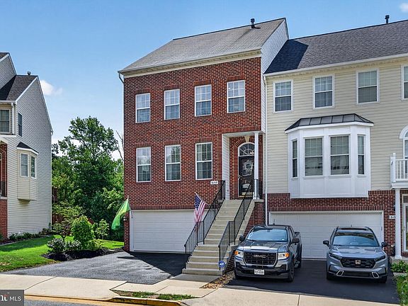 3rd image of 5155 Ballycastle Cir