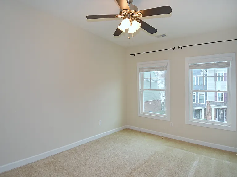 346 Osona Ln — Photo 23