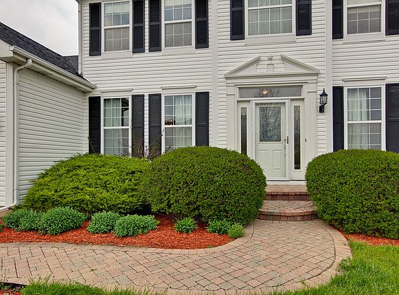 3rd image of 1615 S Falcon Dr