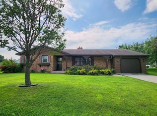 1015 Highway Ave, Bird Island, MN 55310