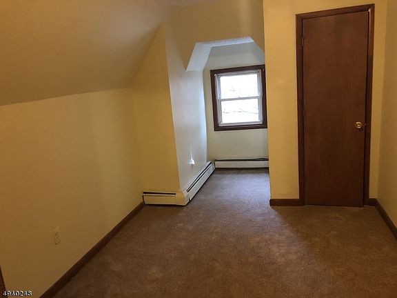 5th image of 81 S 10th St Floor 3