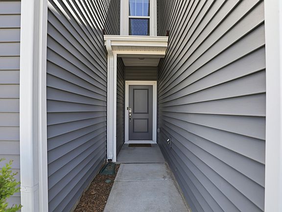 3rd image of 2317 Belterra Dr