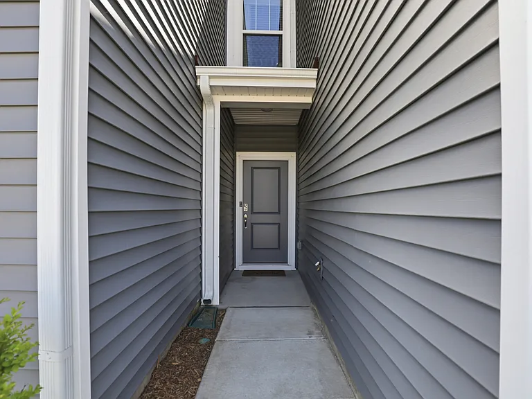 2317 Belterra Dr — Photo 3