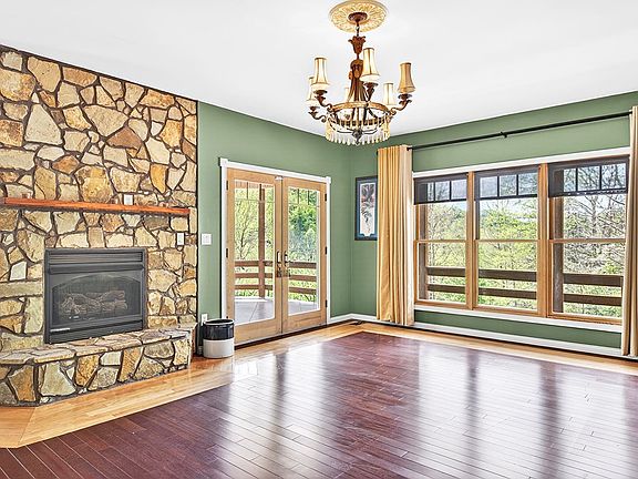 4th image of 24327 N Fork River Rd