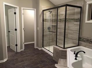 2112 Jennifer Ct, Kearney, MO 64060