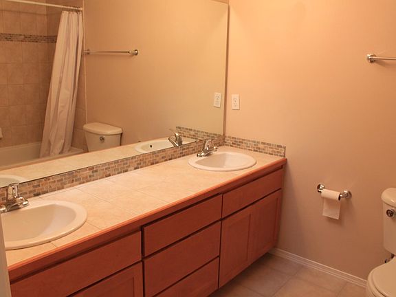 4th image of 12317 10th Pl NE APT C