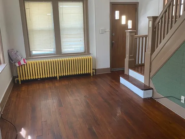 702 Spruce St, Trenton, NJ 08638