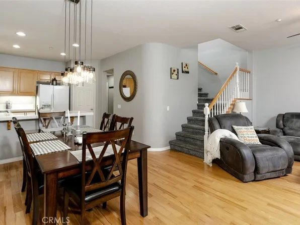 2727 Night Jasmine Dr, Simi Valley, CA 93065