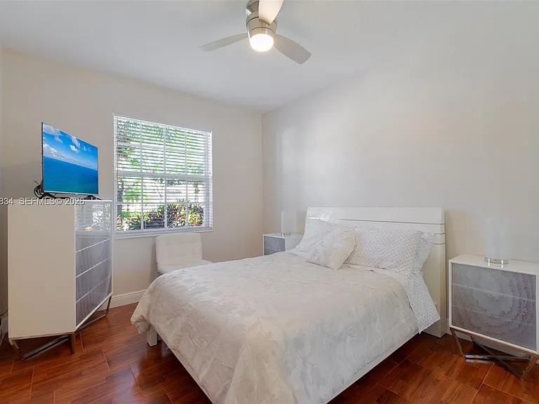 2675 Clipper Cir — Photo 18