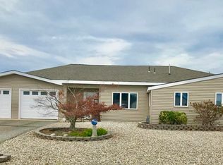 1220 Aquarius Ct, Forked River, NJ 08731