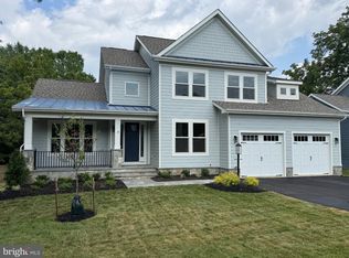 25 Fisher Ln, Warrenton, VA 20186