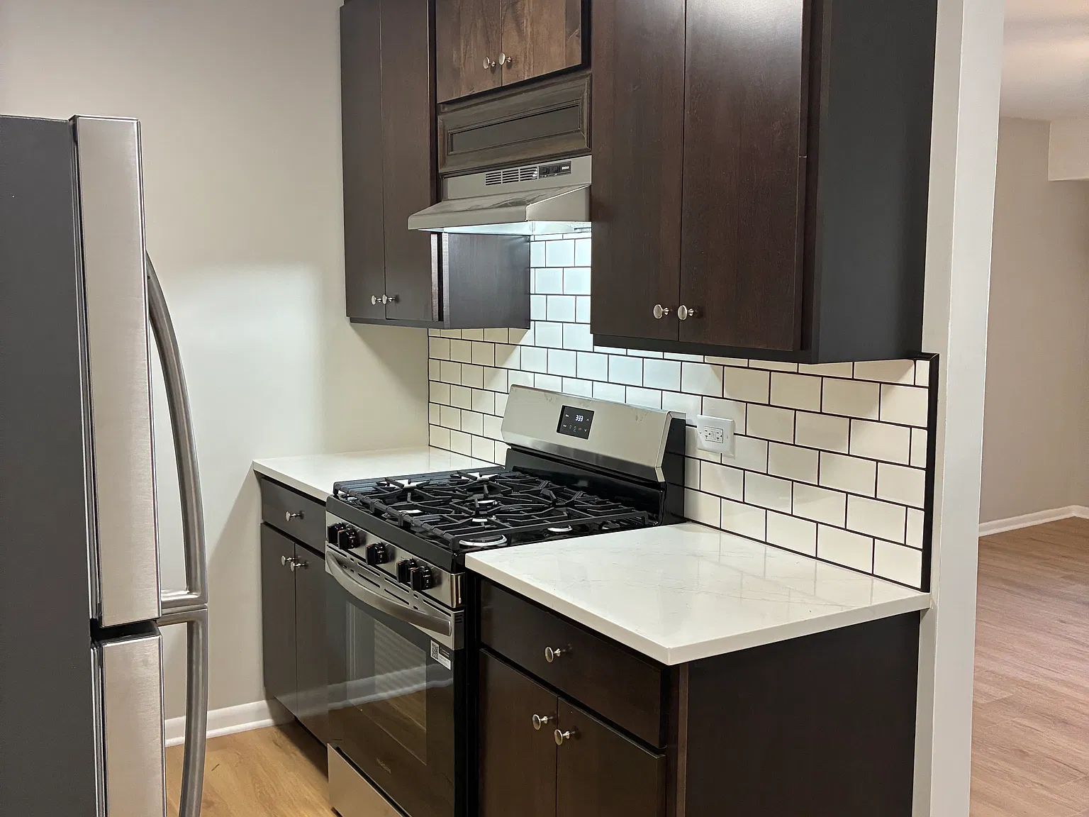 2 bed, 1000 sqft, $1,950 — Photo 4