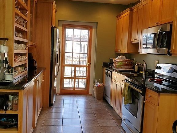 5th image of 130 Saint Marys St #3