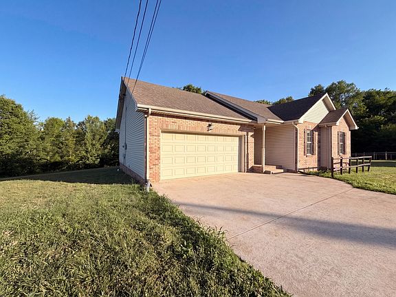 2nd image of 3394 Endsworth Dr