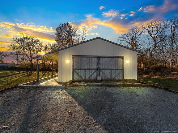 3rd image of 107 Sonshine Ln