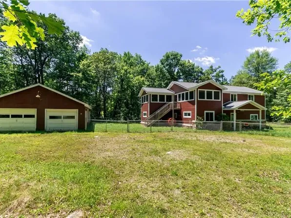 112 New Beaver Creek Rd, Markleysburg, PA 15459