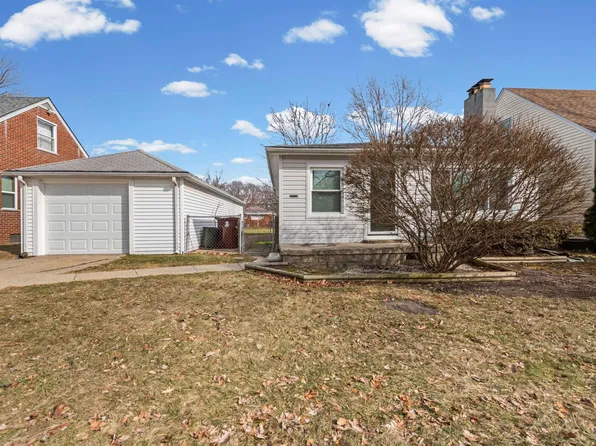 25208 Comfort St, Center Line, MI 48015