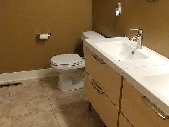5th image of 1100 Mallard Bay Pl