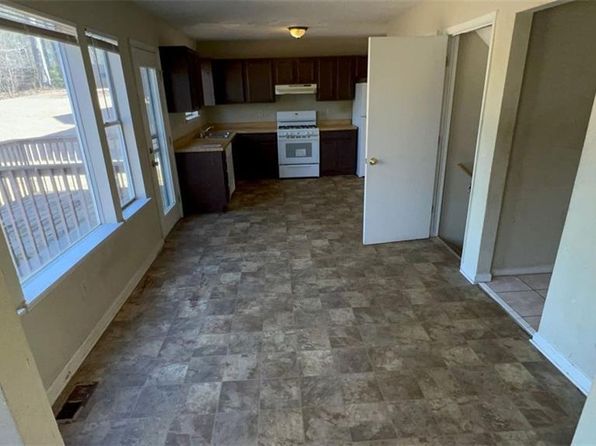 4990 Windsor Downs Dr, Decatur, GA 30035