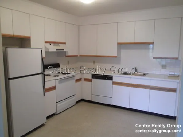 145 Lexington St APT 12, Auburndale, MA 02466