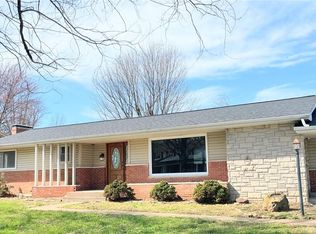 1007 Hillcrest Dr, Sparta, IL 62286