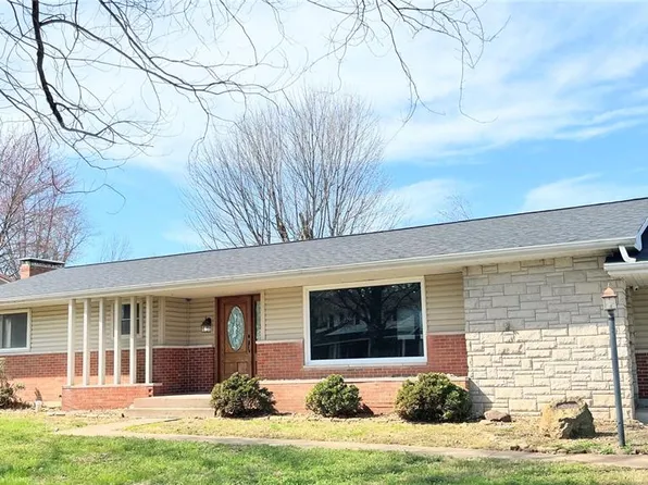 1007 Hillcrest Dr, Sparta, IL 62286