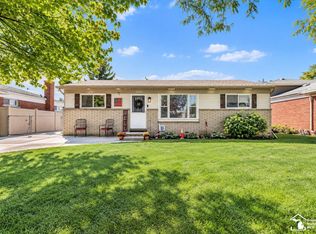 3469 Van Horn Rd, Trenton, MI 48183
