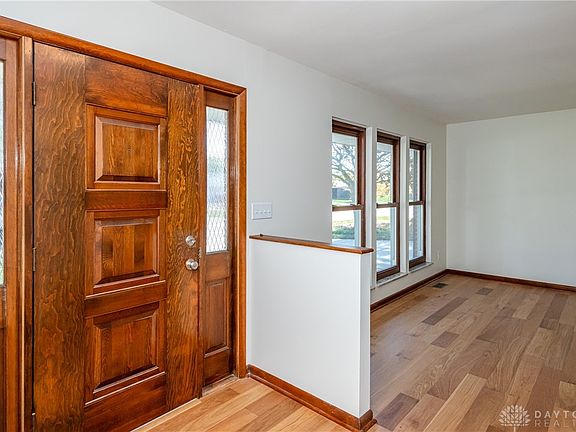 5th image of 705 Angelia Ct