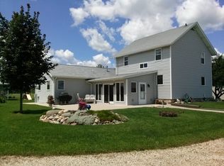 N7066 Shade Rd, Watertown, WI 53094