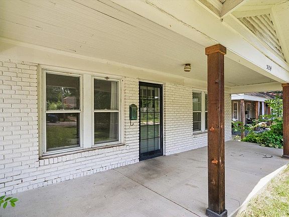 3rd image of 3694 Douglass Ave