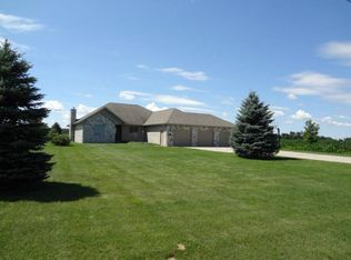 19523 Gratiot Rd, Merrill, MI 48637