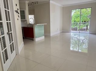 7050 NW 177th St APT 205, Hialeah, FL 33015