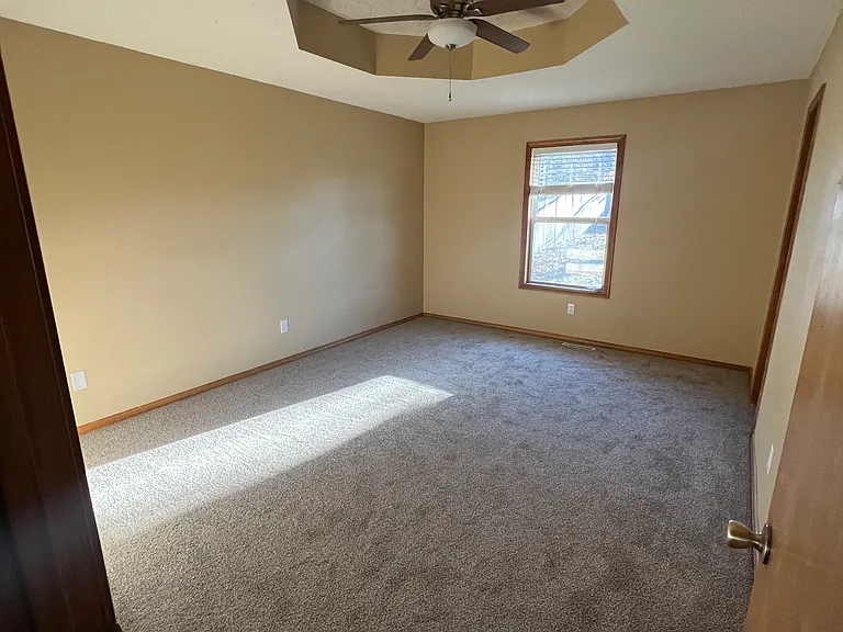 4738 S Ridgeview Ave — Photo 8