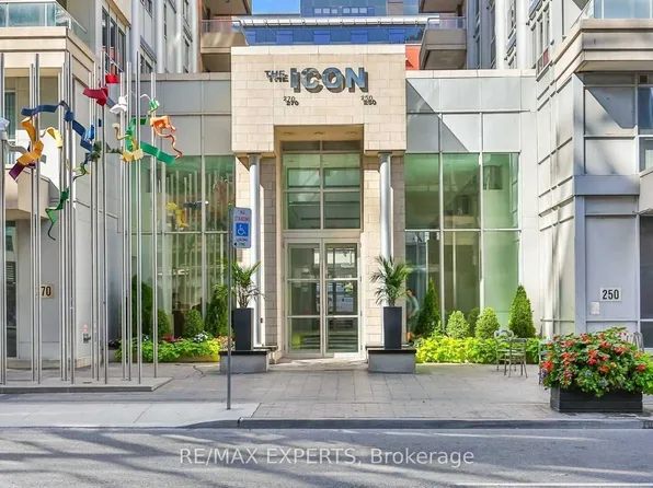 250 Wellington St W, Toronto, ON